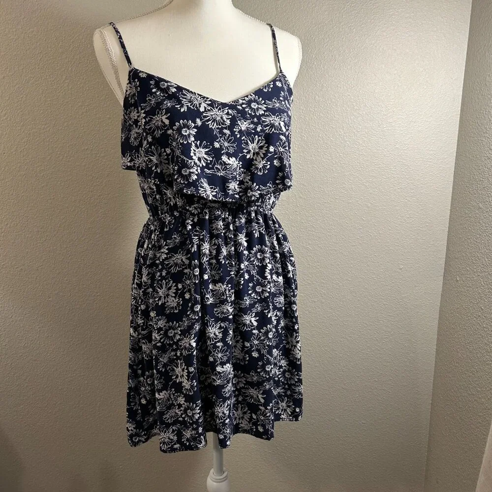 Women's Spring and Summer Navy Blue and White Printed Floral Dress with Ruffle
